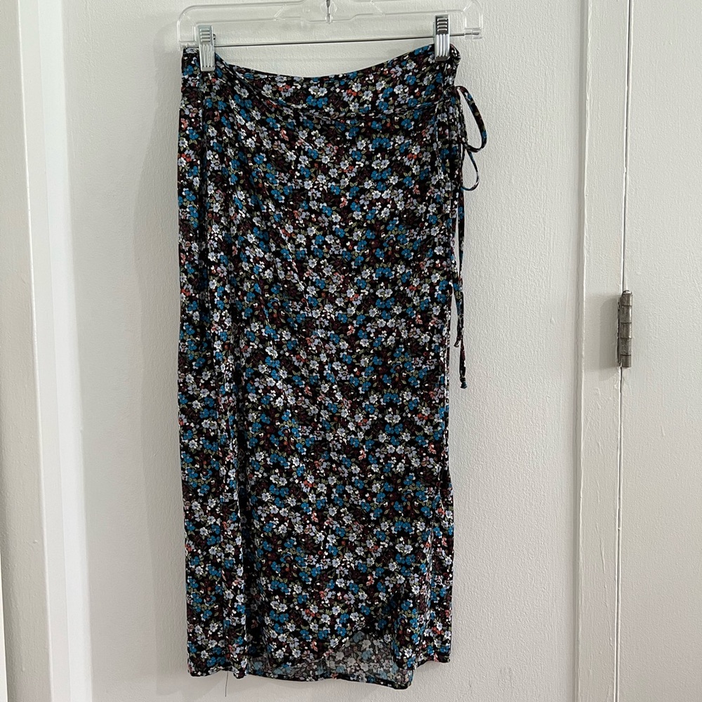 Wild Fable floral wrap midi skirt